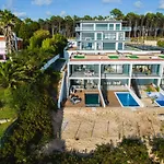Appartement Ocean Views - New Private With Pool & Sea Views *