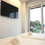Ocean Views - New Private With Pool & Sea Views Apartman *