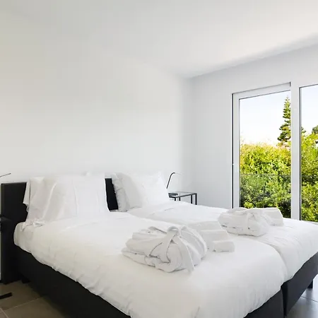 アパート Ocean Views - New Private With Pool & Sea Views ナザレ