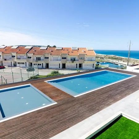 Apartment Ocean Views - New Private With Pool & Sea Views
