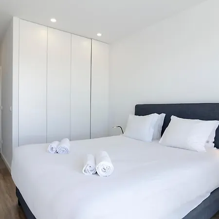 Ocean Views - New Private With Pool & Sea Views דירה