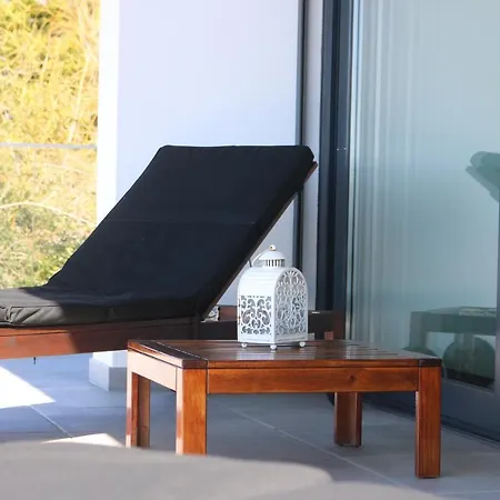 Ocean Views - New Private With Pool & Sea Views Apartment