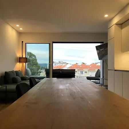 Ocean Views - New Private With Pool & Sea Views アパート ナザレ