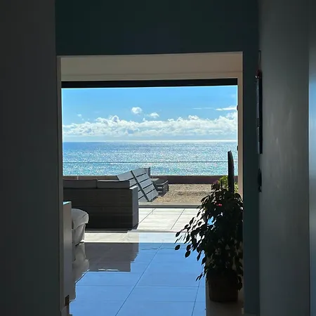 Ocean Views - New Private With Pool & Sea Views Apartment